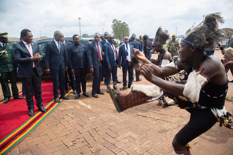 Zambia president visits Zimbabwe