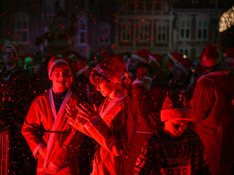 Hundreds Join SantaRun to Support Children’s Charities in Haarlem, The Netherlands 