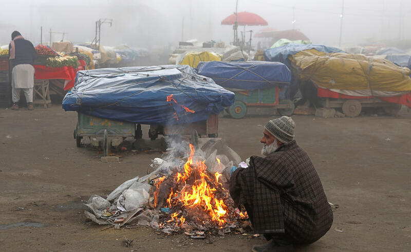Cold weather in Srinagar, India