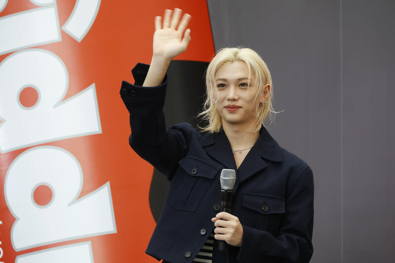 K-pop stars attend beverage pop-up event in Seoul