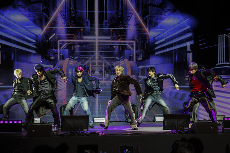K-pop group YOUNITE holds media showcase for mini-album in Seoul
