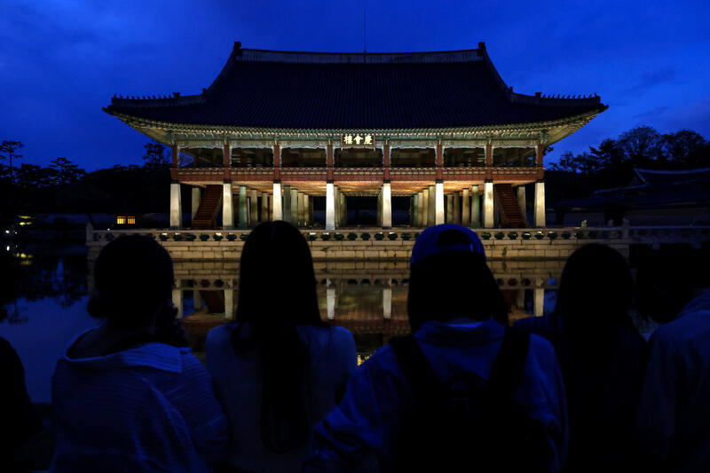 Gyeongbokgung Palace Night Tour